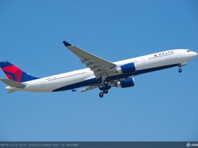 
La compagnie américaine Delta Air Lines a été confrontée à un grave incident de sécurité impliquant deux agents de bord qu