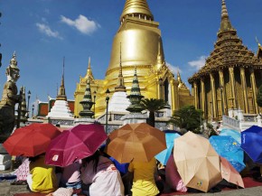 
La Thaïlande mérite son surnom de   pays du sourire » pour son hospitalité. L’ancien royaume de Siam est la prem